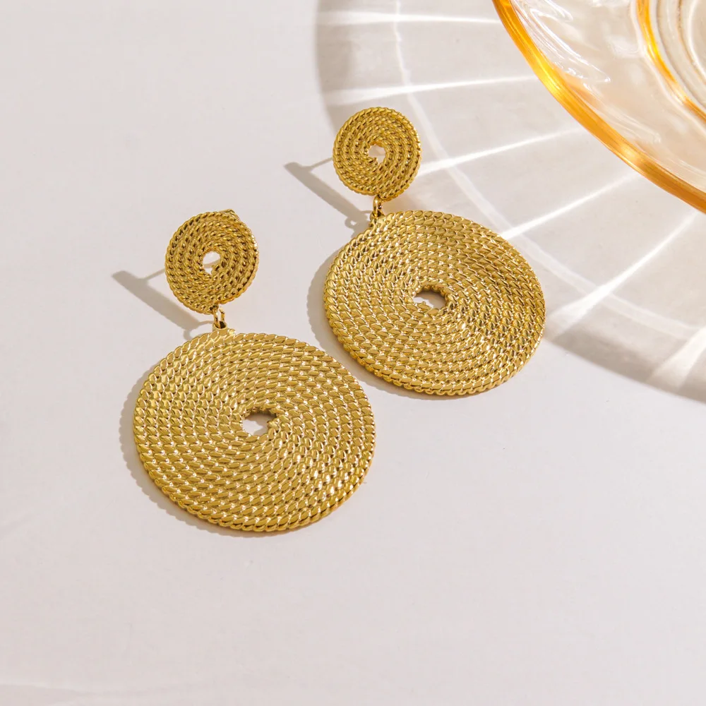 V. Stainless Steel Exaggerated Circular Straw Woven Pendant for Women Earrings Metal Fashion Jewelry Wholesale