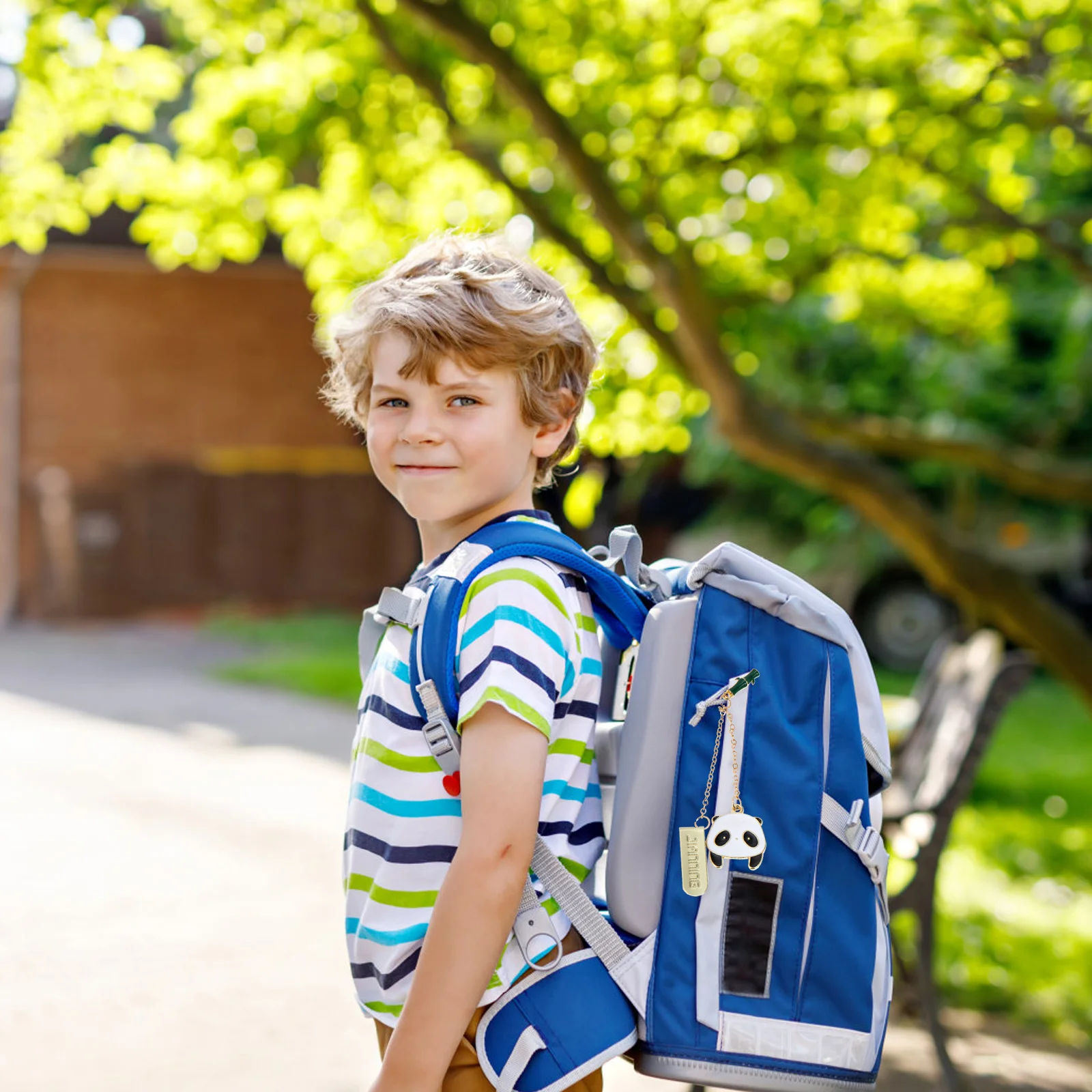 4 قطعة الإشارات المرجعية الباندا المعادن معلقة صفحة علامة كليب على الإشارات المرجعية للطلاب سلسلة المرجعية ديكور الكرتون قلادة