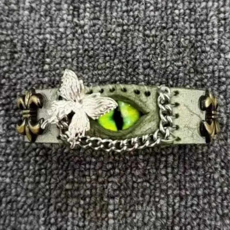 Handmade Artificial Light Green Leather Metal 3D SilverColor Butterfly Chain Invisible Inlaid Green Gothic Devil's Eye Bracelet