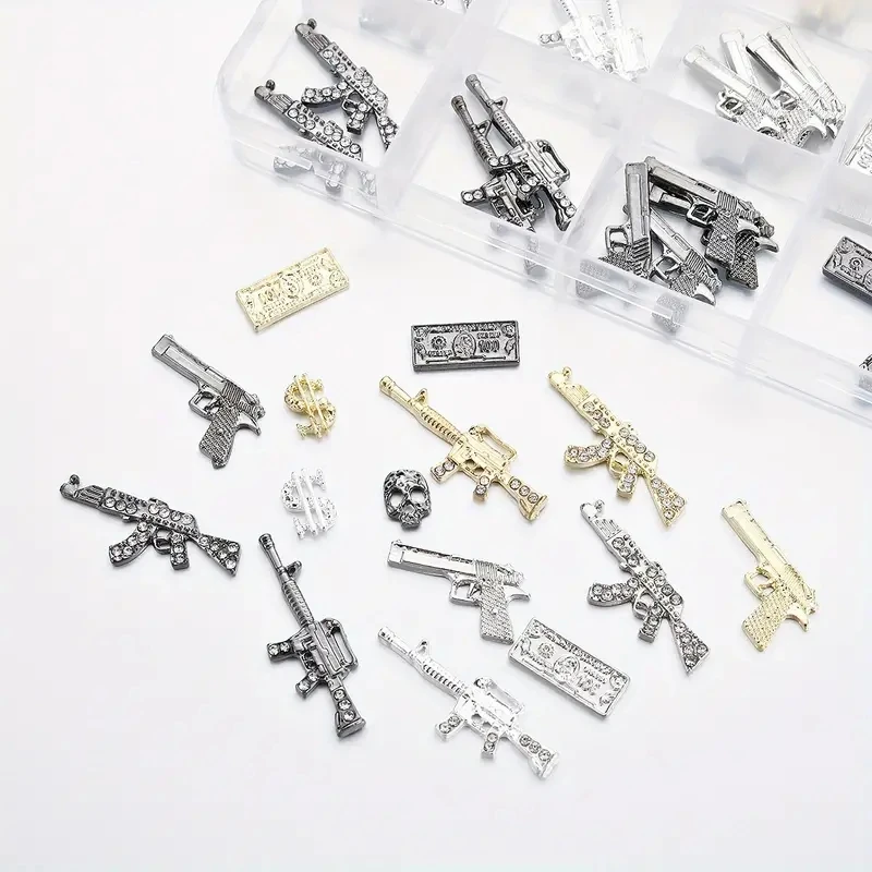 80PCS Nail Art Charms Set met Vintage Cool Gun en Dollar Designs - 12-compartimenten gemengde doos, hypoallergeen - Retro Chic Nail