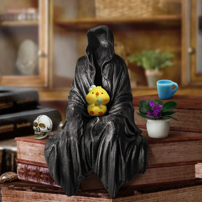 Black Clothes Mysterious Master Ornament Horror Black Robed Night Walker Gothic Sitting Resin Craft Ornament Desktop Decoration
