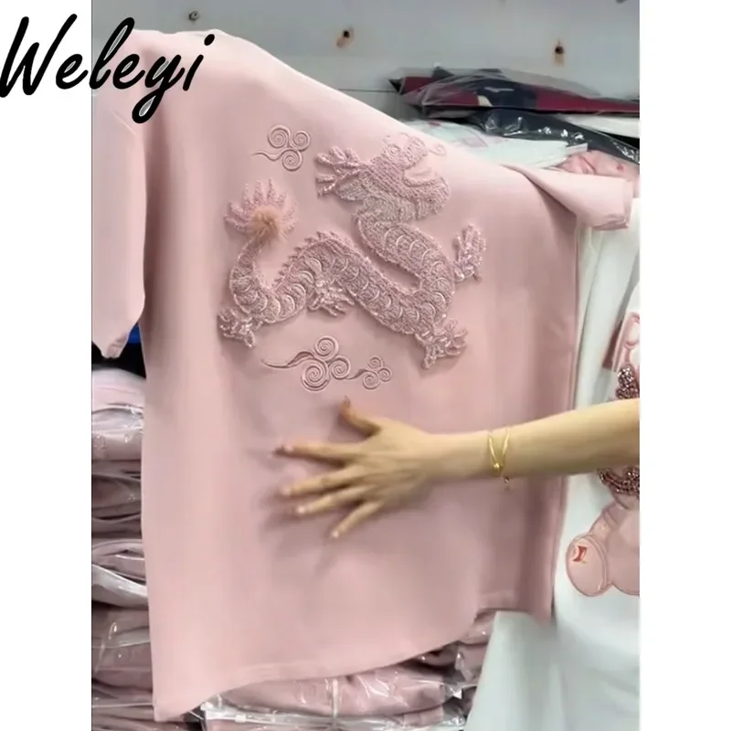 High end New Chinese Pink Embroidered Dragon T-shirt 2025 New Summer Popular Loose Casual Women's Short Sleeve Mid length Top