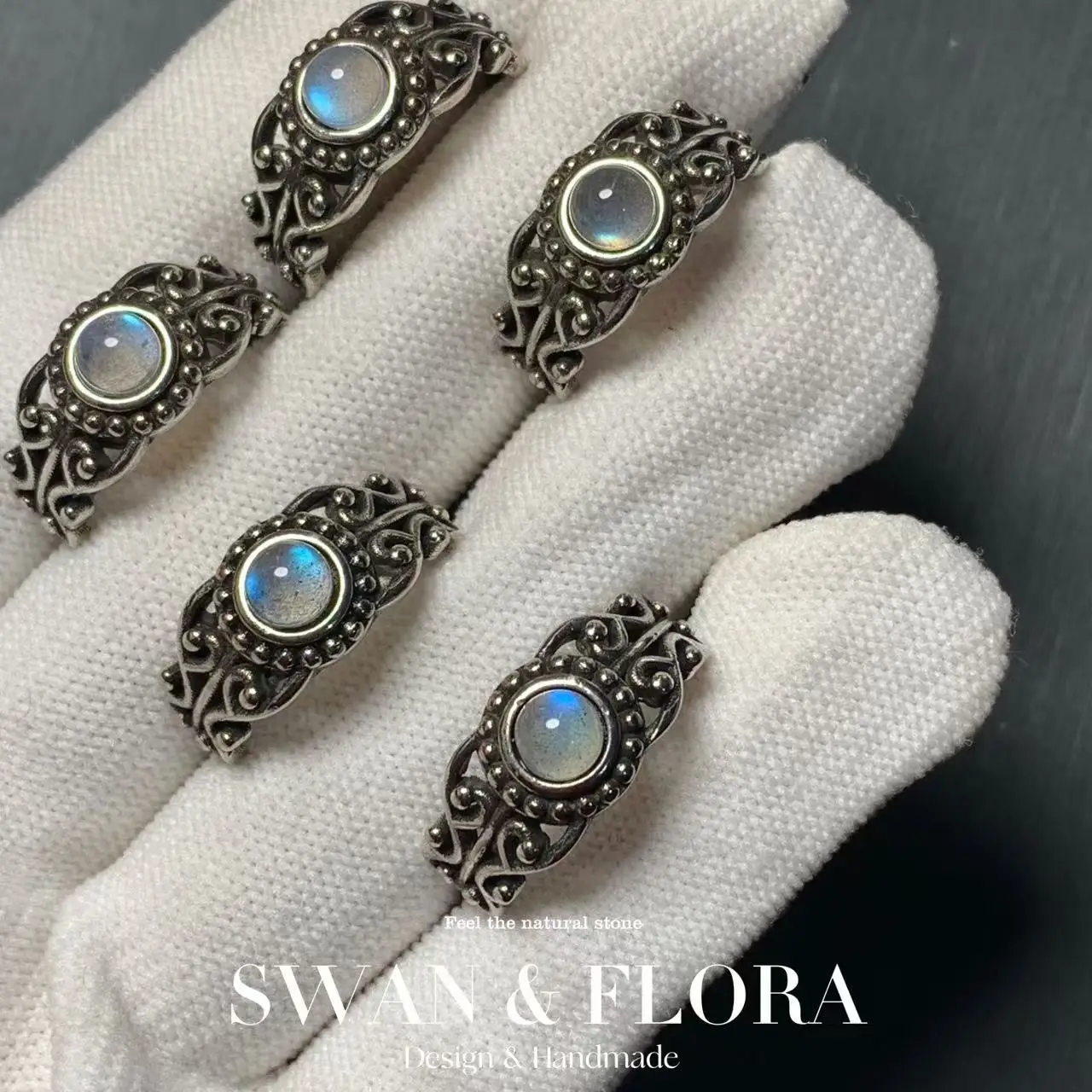 VINTAGE  ROUND BLACK METAL Natural Moonstone Ring Adjustable Female Jewelry for Women Gift Wholesale High Quality Fine
