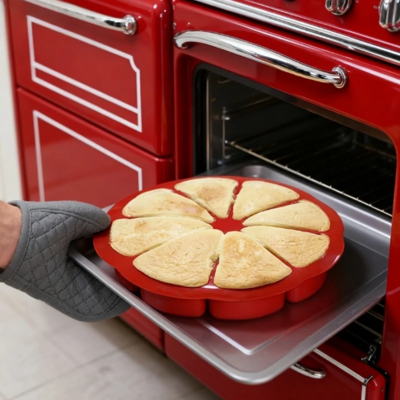 مجموعة قوالب كعكة مثلثة من السيليكون مكونة من قطعة واحدة - مناسبة لصواني الخبز غير اللاصقة ذات 8 تجويف لـ Brownies والفطائر والكب كيك وما إلى ذلك