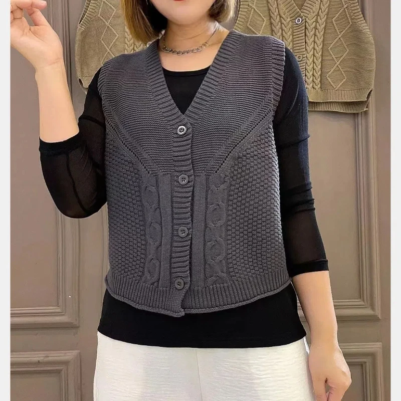 

Ethnic Fried Dough Twists Knitted Vest for Female Spring and Summer New Premium V-neck Sleeveless Sweater