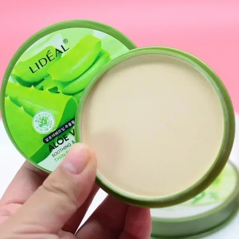 Natural Aloe Vera Moisturizing Smooth Foundation Pressed Powder Makeup Concealer Pores Cover Face Whitening Brighten