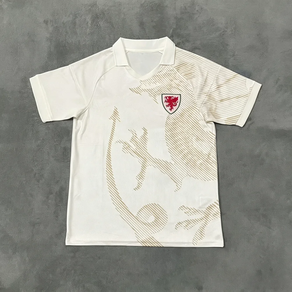 

Wales Style2026 Football Team Away Jersey, White with Gold Dragon Print, Breathable Soccer Top for Supporters & Streetwear