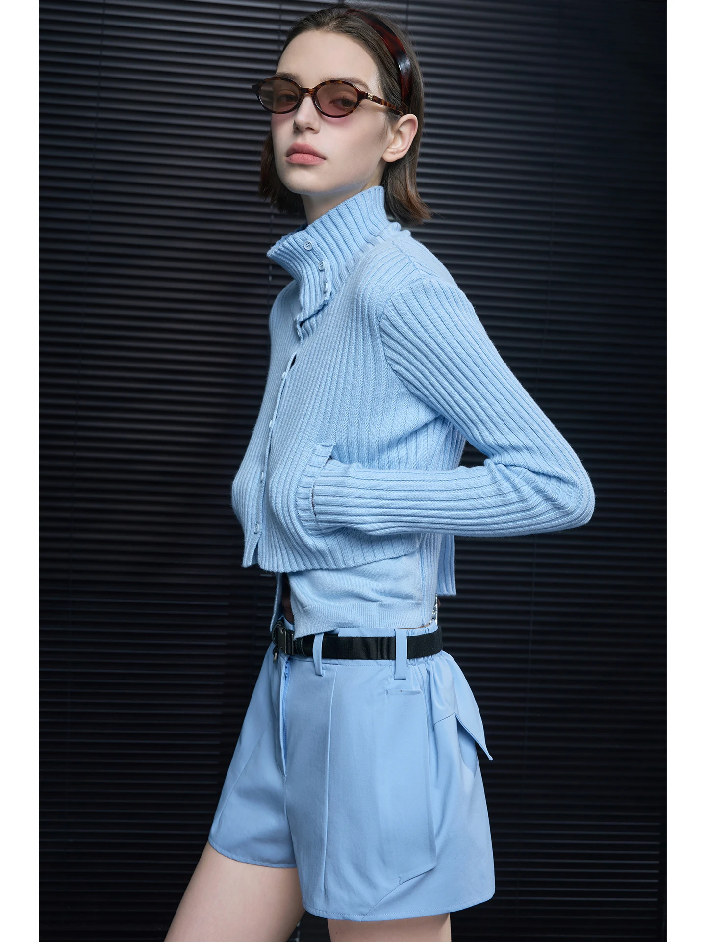 

Модный вязаный кардиган с высоким воротом для женщин, приталенный, весна 2026, уникальный дизайн, уличный стиль, смесовый хлопок