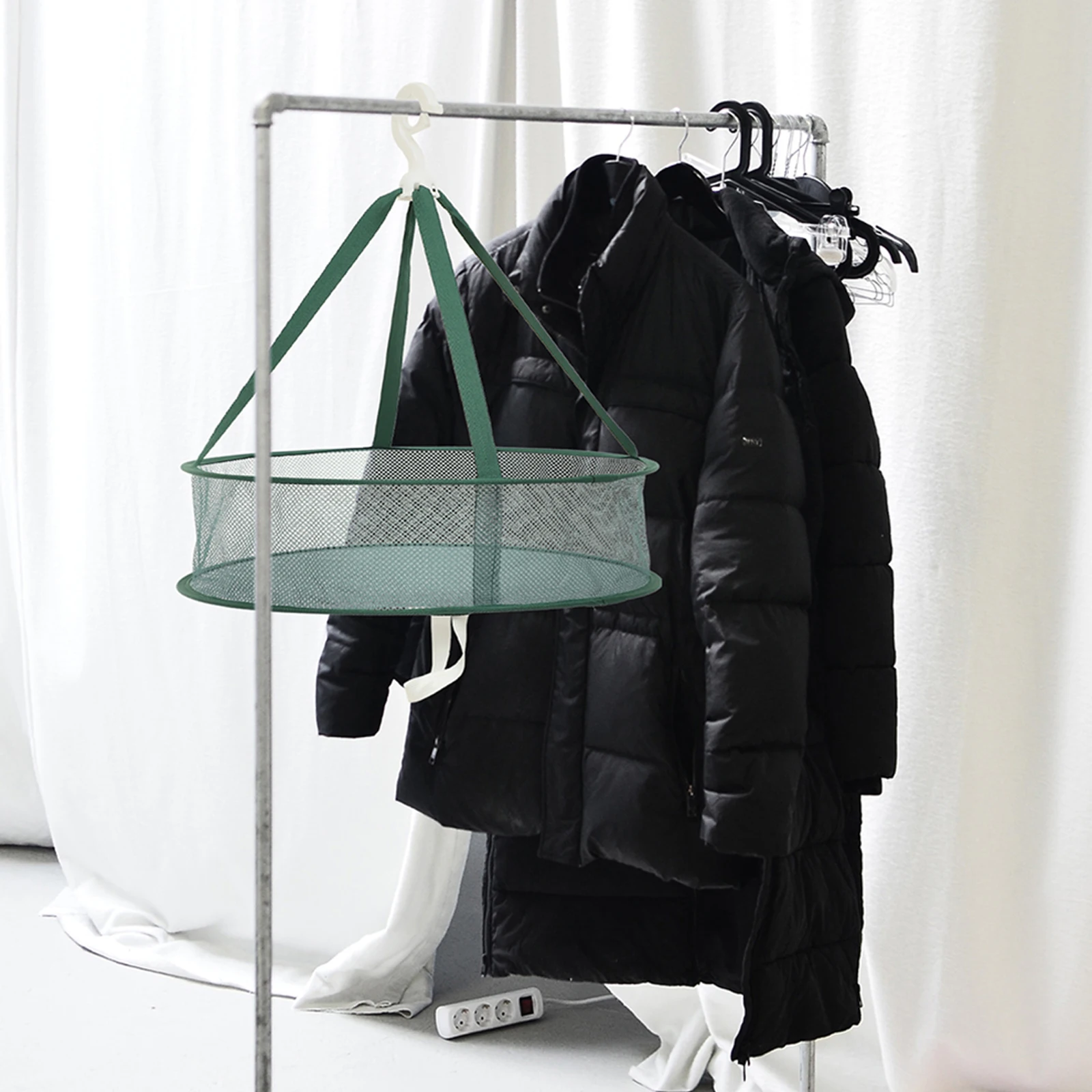 

2pcs Hanging Mesh Dryer For Laundry Breathable Flat Clothes Drying Rack Underwear Sweater Socks Foldable Reusable Drying Mesh