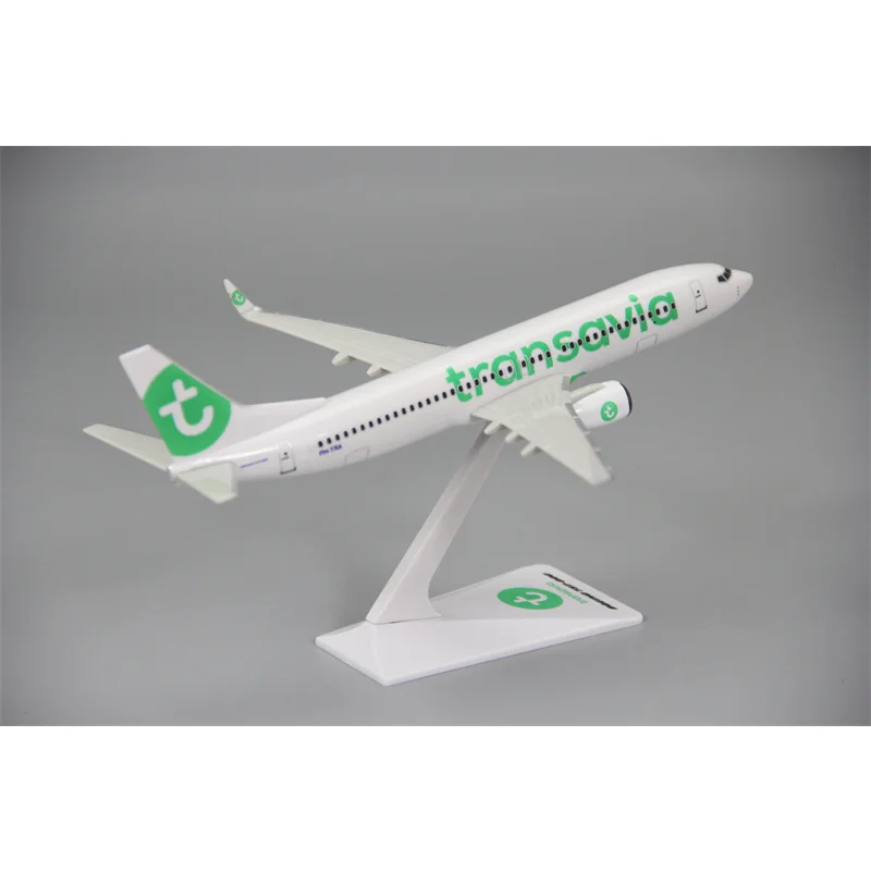 

Масштабная модель самолета Transavia A321Neo (1:200) с подставкой для коллекции и демонстрации, подарок