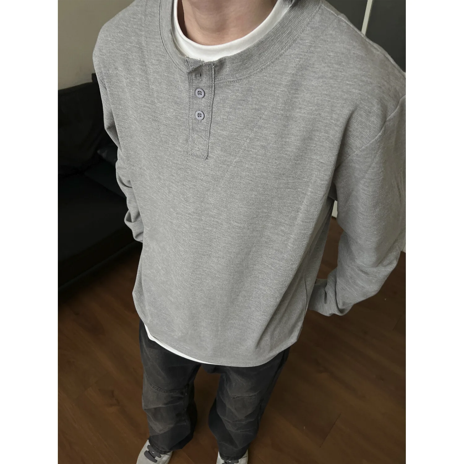 

Autumn Winter Men's Fake Two Piece Sweatshirt Waffle Knit Long Sleeve Tee Niche High End Vibe Comfortable Henley Collar Top