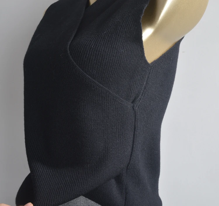 패셔너블한 한국 스타일 슬림핏 크로스 니트웨어 여성용 순색 브이넥 레귤러 슬리브