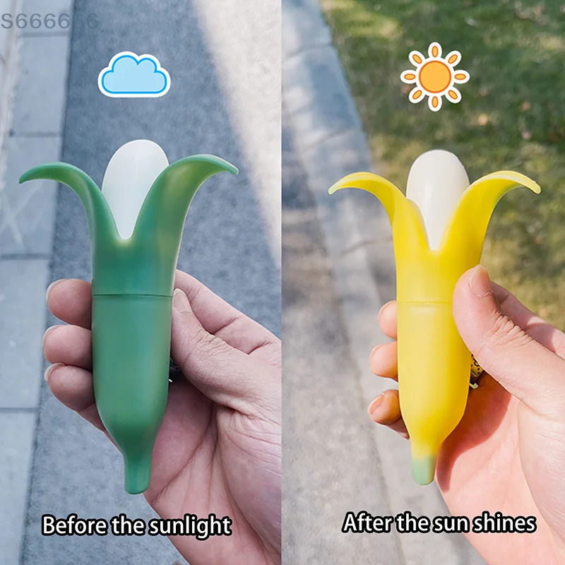 

Color Changing Banana Pendant Funny Car Rearview Mirror Decoration UV Temperature Sensitive Color Changing Car Keychain Decors