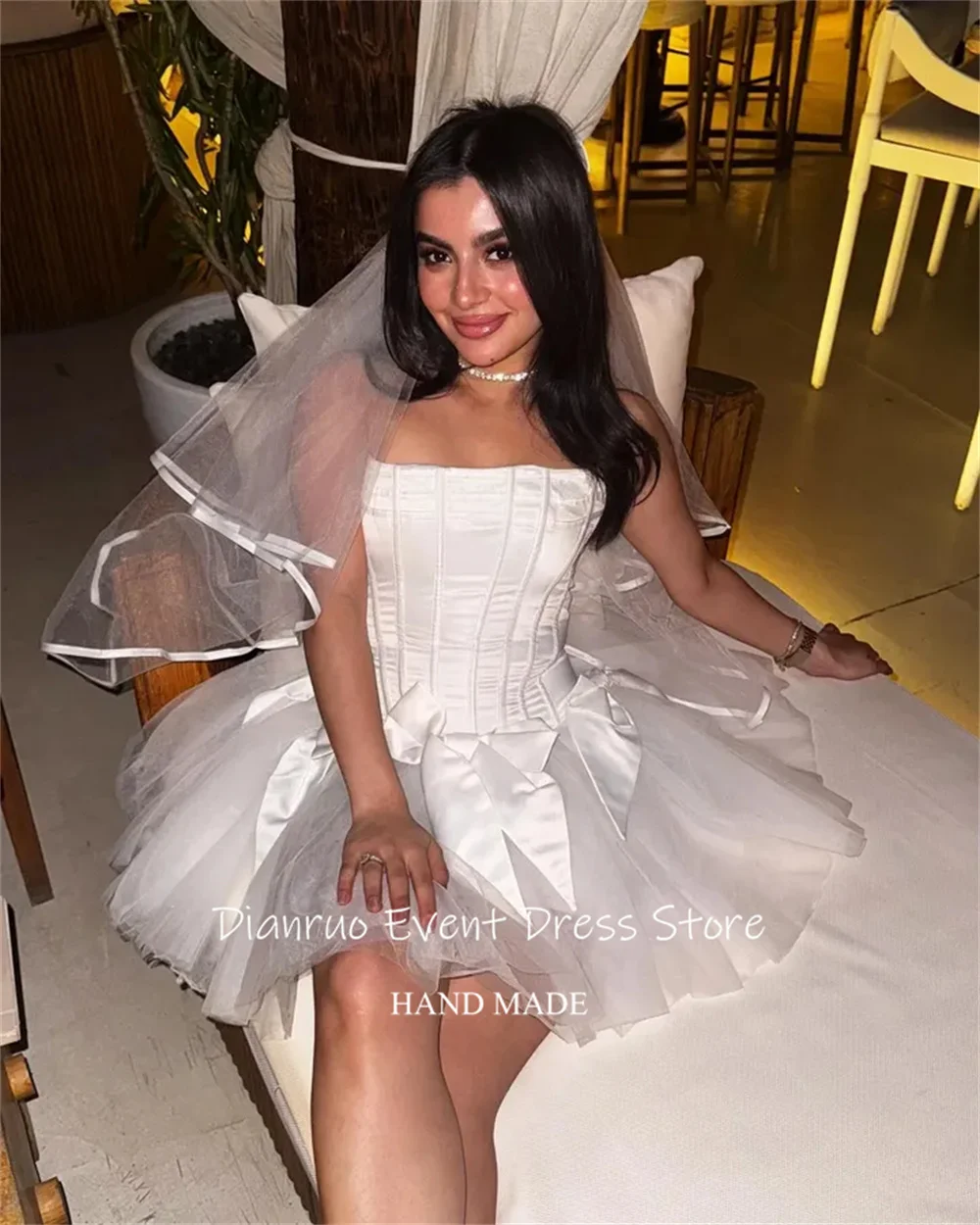 Dianruo โบว์ชุดแต่งงานที่ไม่มีสายหนัง Mini ความยาว Civil เจ้าสาวชุดราตรีแขนกุดอย่างเป็นทางการ Lace Up กลับชุดเจ้าสาวที่กําหนดเอง