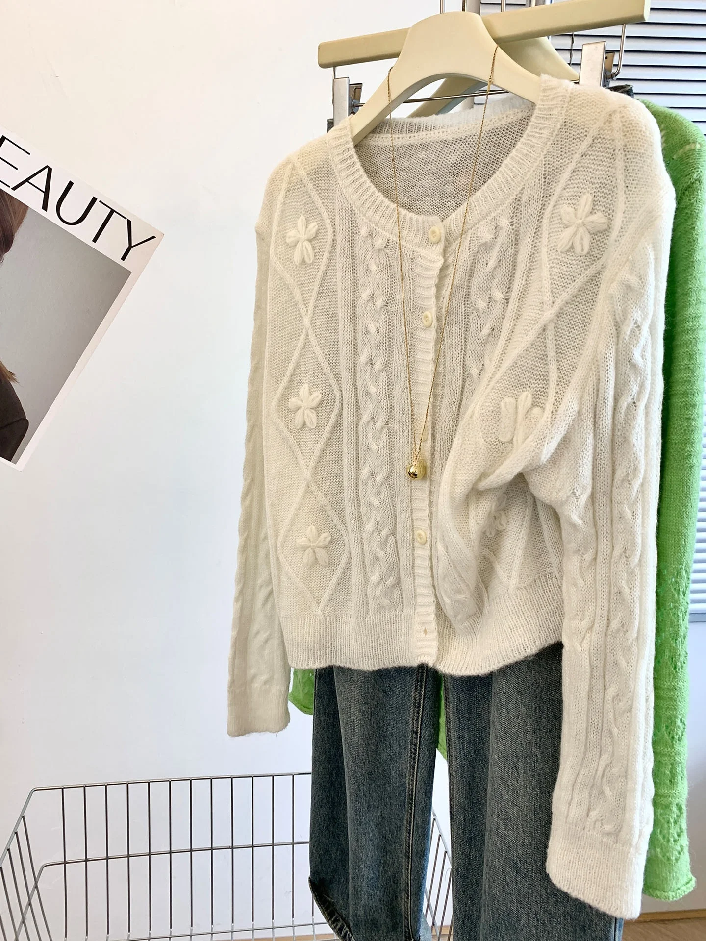 

Высококачественный вязаный длинный кардиган све с цветочным узором на крючках, повседневный осенний модный возрастной женский топ