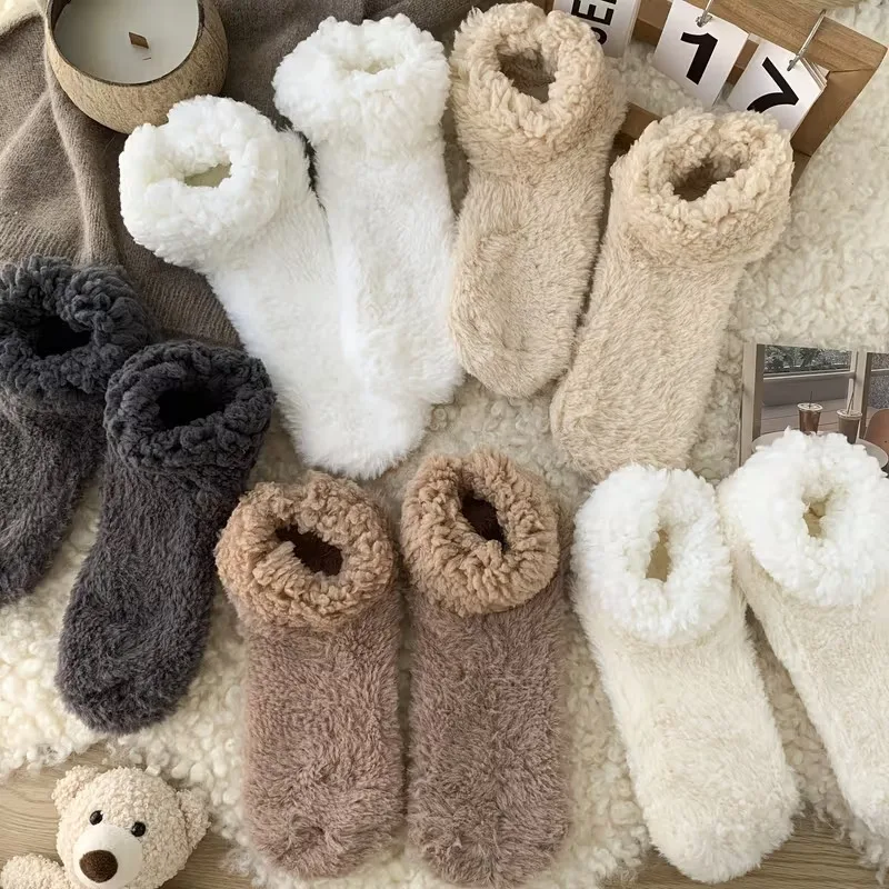 

Women Thickened Winter Socks with Fleece Lining Anti-Slip Soft Short Home Socks for Warmth and Comfort in Cold Weather