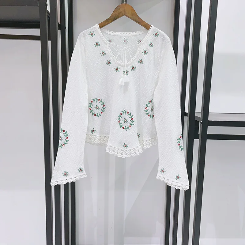 

【Подарок бесплатно】2026 Ранняя весна богемная вязанная крючком вышивка пузырьковая марля с V-образным вырезом и галстуком с кисточками женская блузка