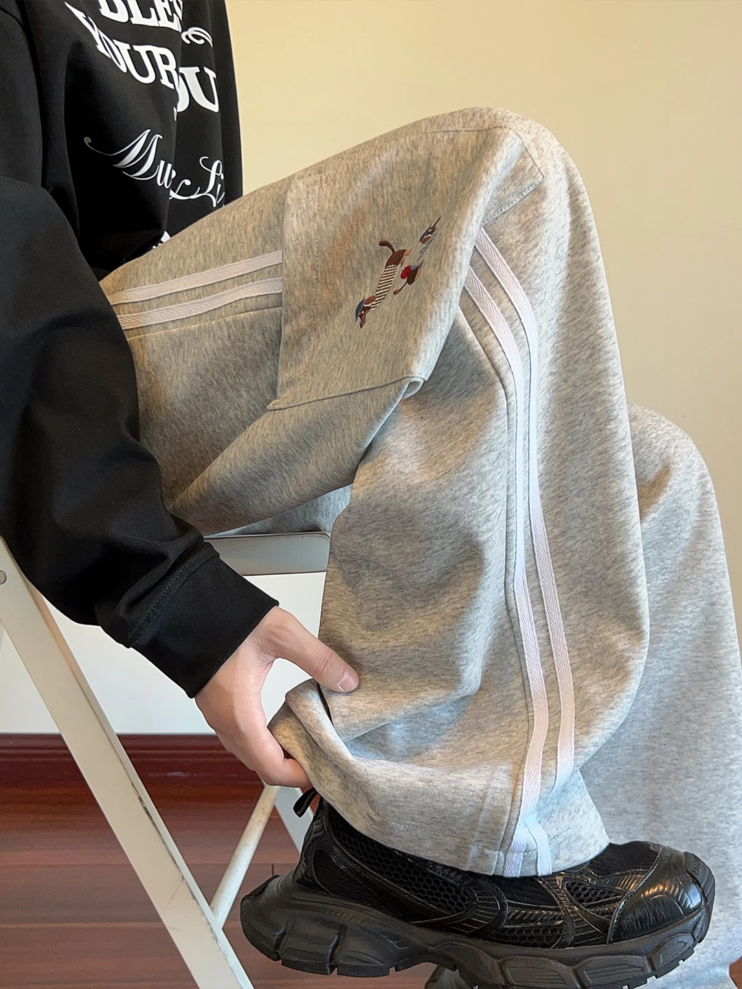 

Мужские свободные спортивные брюки GPOUHO с вышивкой, широкие, струящиеся, в полоску, повседневные, осенние, модные