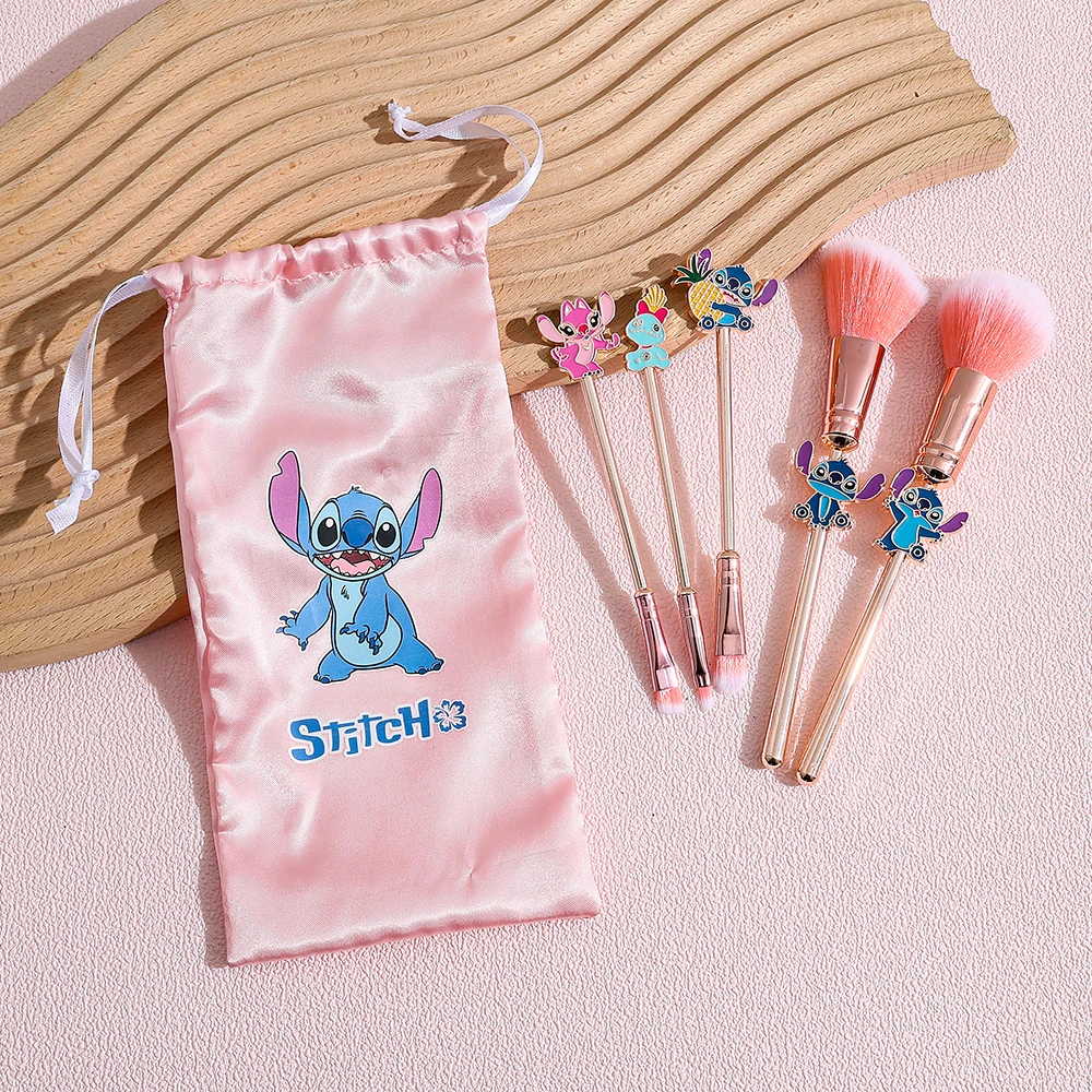 Nuevo juego de brochas de maquillaje Disney Stitch, 5 uds., base suave y esponjosa, colorete, herramientas cosméticas bonitas con bolsa, regalo de Navidad perfecto