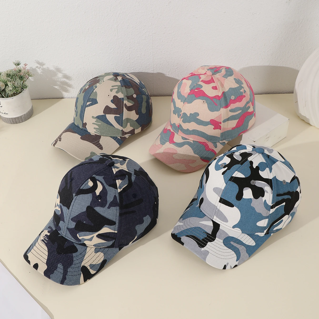 Korean version of the trend of color camouflage hard top baseball cap for men and women general recreational sports training vis