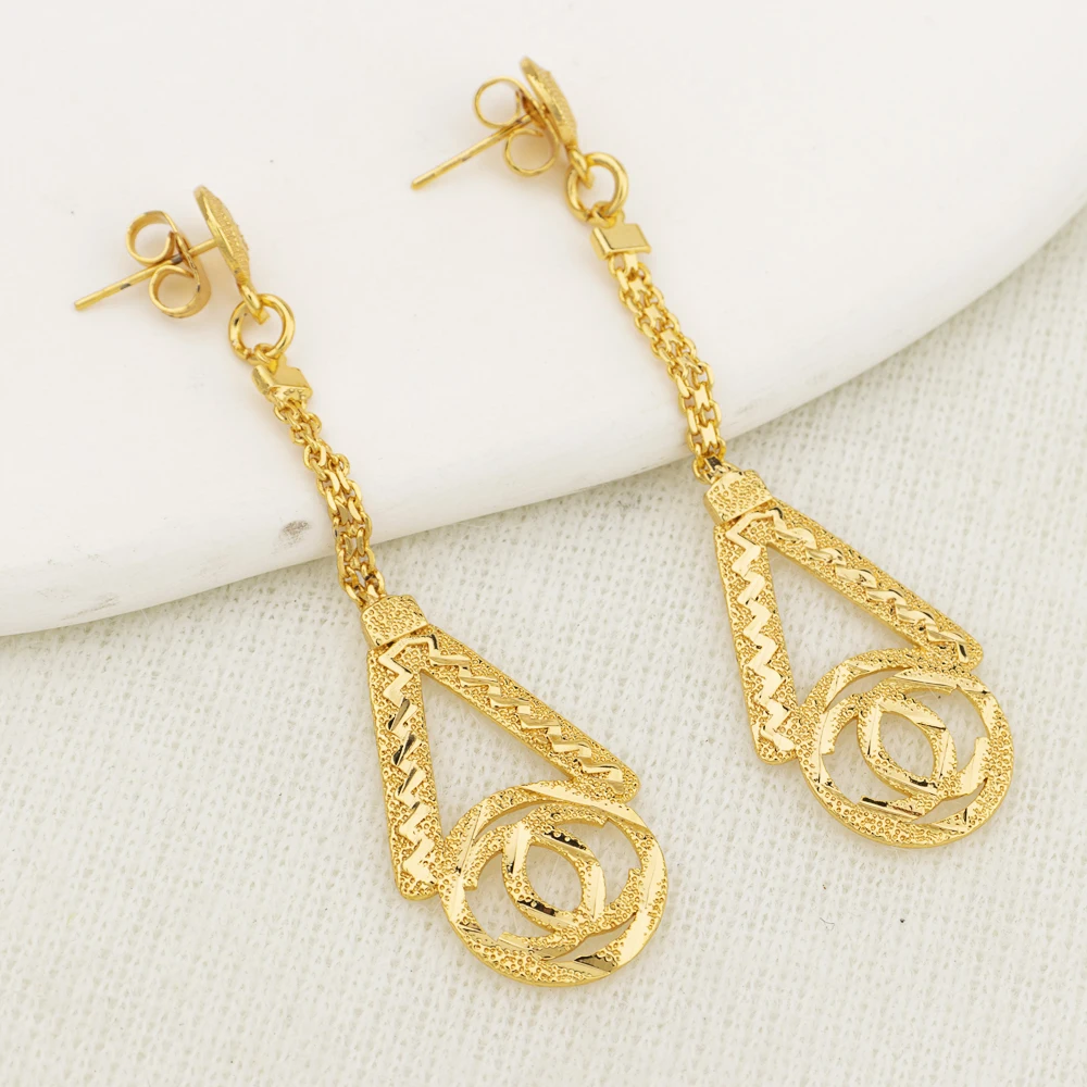 Gold Color Earrings for Women New Arrival 18K Gold Plated Copper Fashion Long Dangle Earrings Charm Wedding Party Jewelry Gift