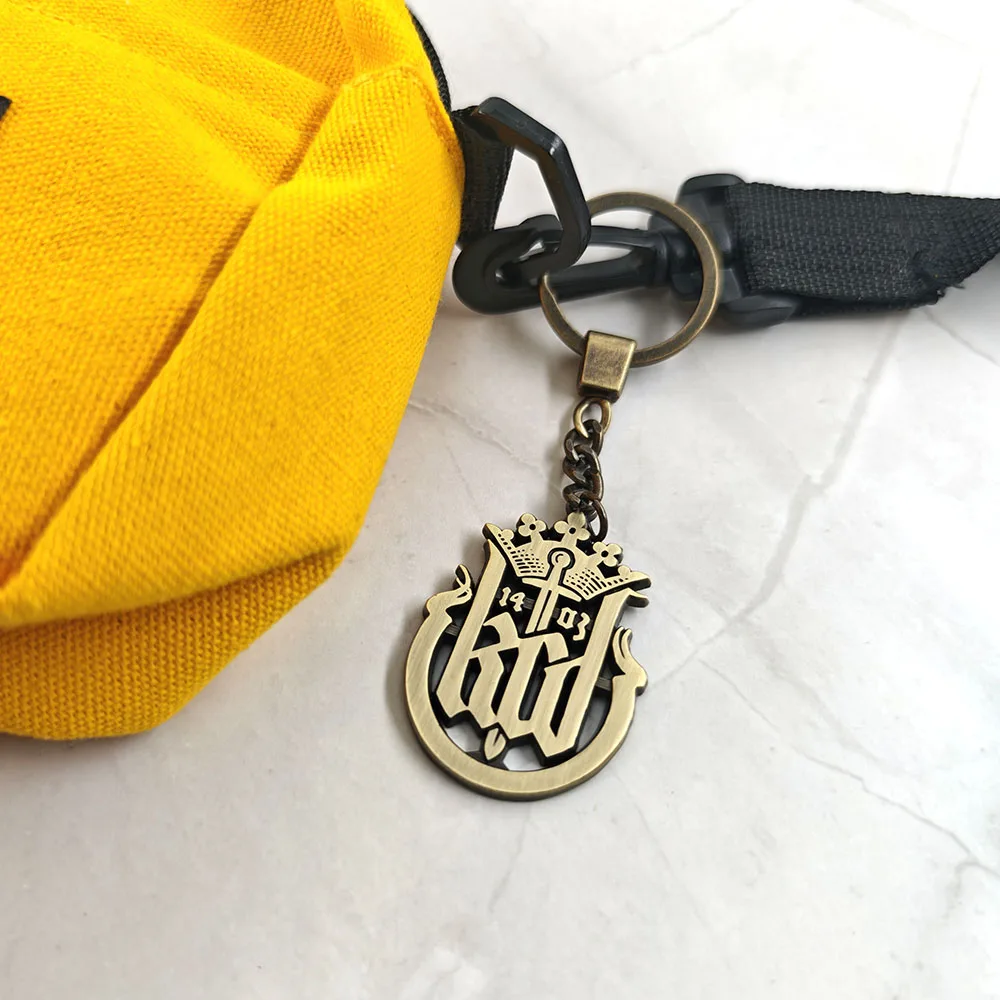 Kingdom Come Deliverance Schlüsselanhänger KCD Logo Schwert König Krone Metall-Schlüsselring Spiel-Fan-Kollektion Rucksack Auto Anhänger Geschenk – Detail 9