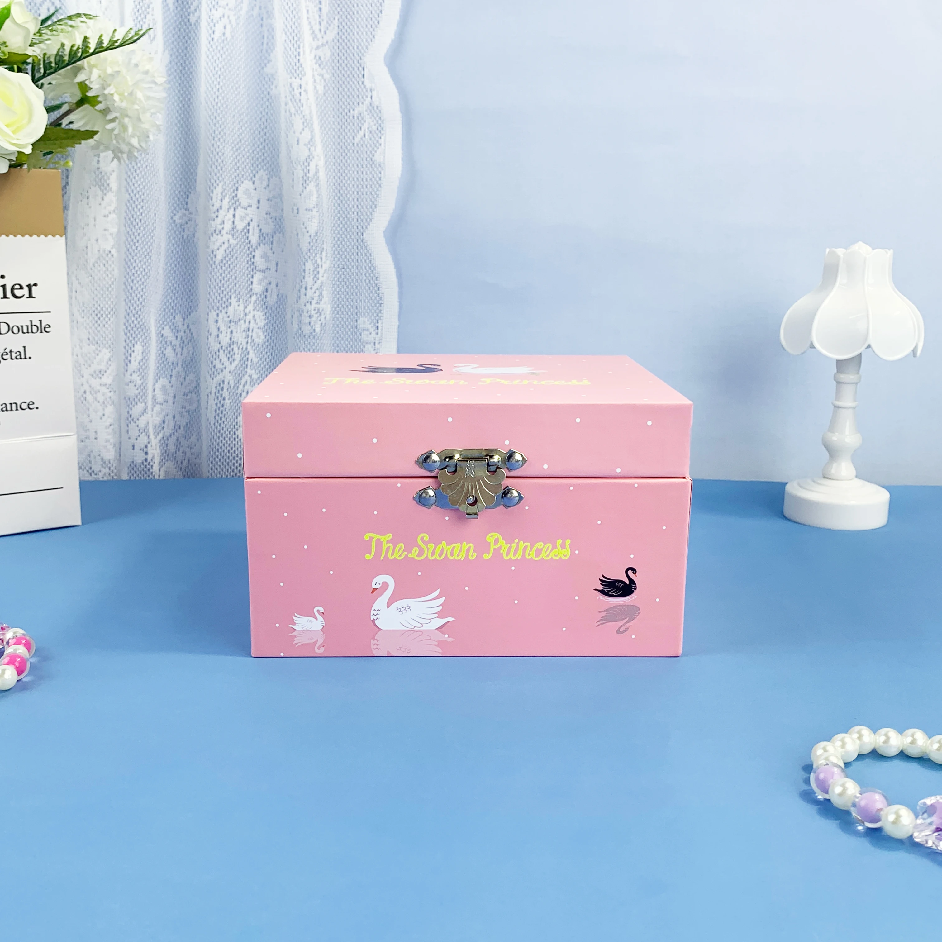 Girl Swan Music Jewelry Box Small Rectangular Rotating Swan Music Doll Gift Box Daily Storage Birthday Christmas Gift Boxes
