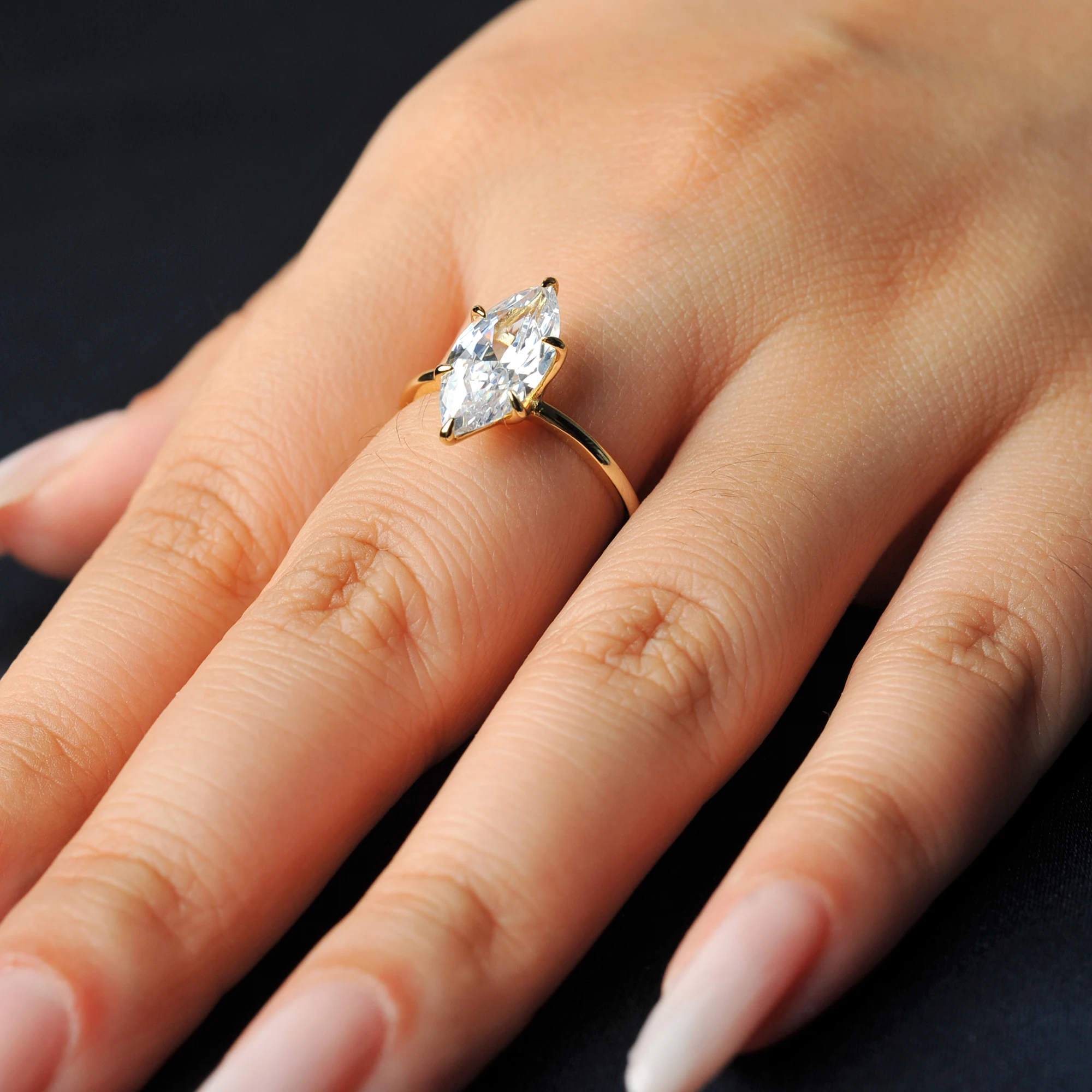 POTIY 9ct 5A Marquise-Schliff Zirkonia Solitär-Verlobungsring 925 Sterling Silber Vergoldet Brautgeschenk für Sie – Detail 6