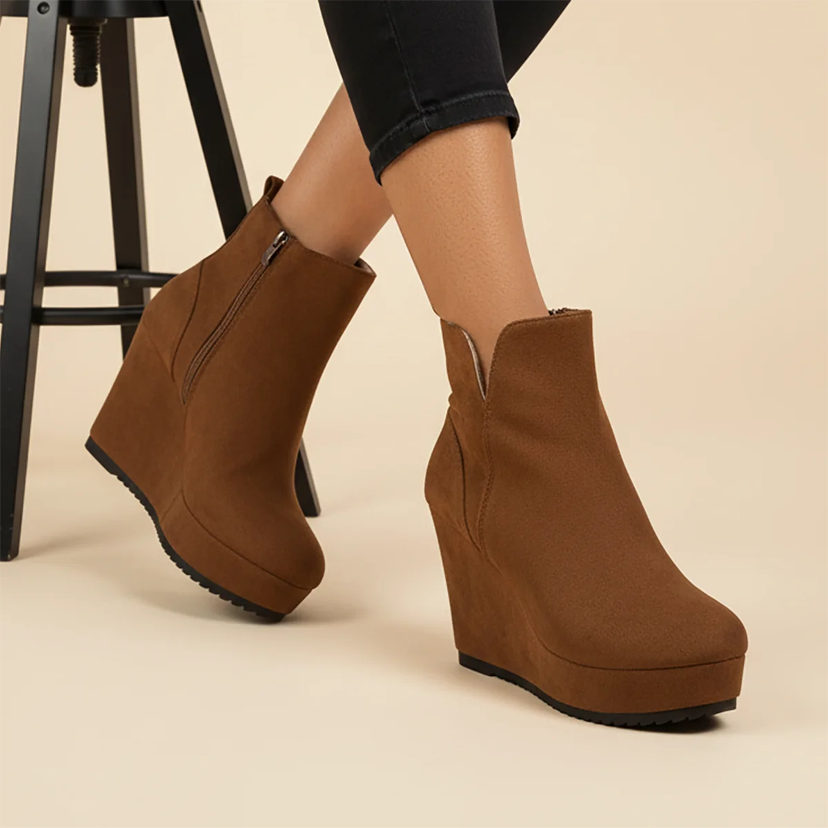 

Новинка 2023 года, осенне-зимние женские ботильоны на танкетке, удобная дизайнерская обувь, женские модные короткие ботинки на платформе, Zapatos De Mujer
