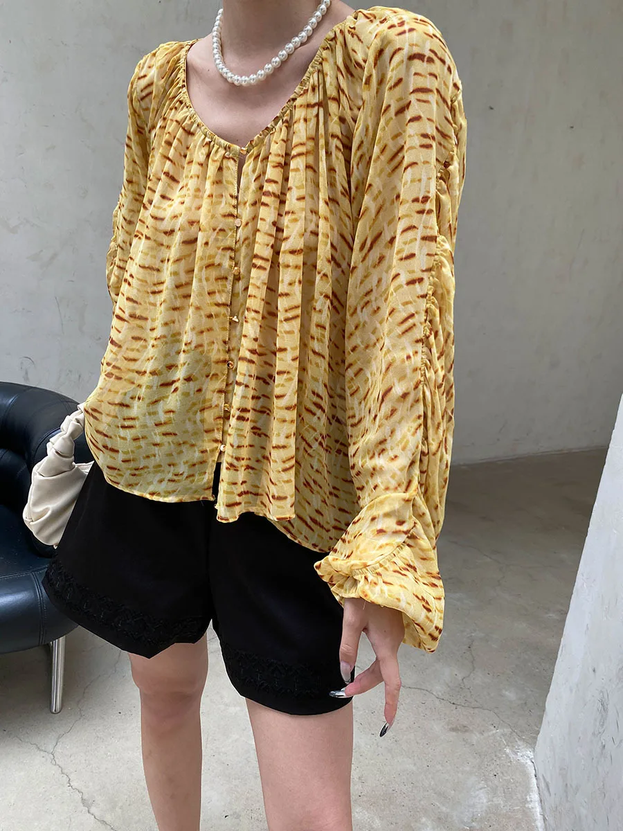 Sommerliches Damen-Shirt mit lässigem Muster, V-Ausschnitt, lockerer und atmungsaktiver Laternenärmel – Detail 8