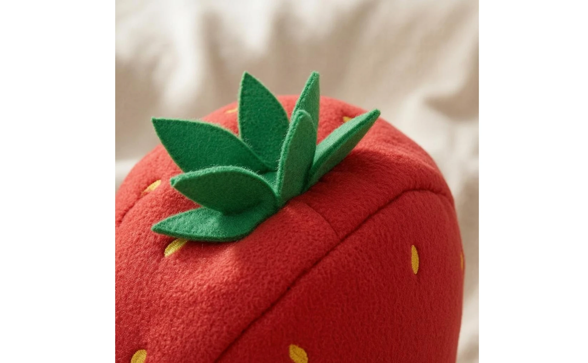 Strawberry Pet Hat Foliage Topper Soft Strawberry Hat Headwear Yellow Spots Pet Accessory Funny Novelty for Performance