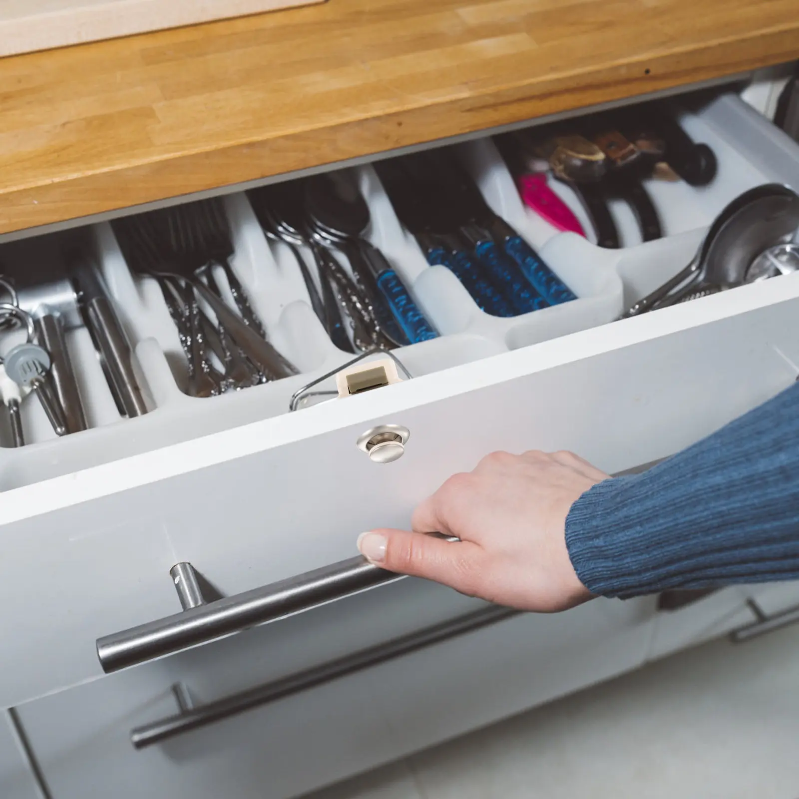 

Кнопочный замок-защелка из цинкового сплава и АБС-пластика, без ключа, для дверей шкафов, ящиков автофургонов, тумбочек