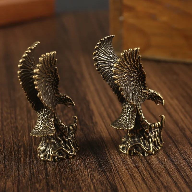Figura de gran exposición, decoración de cobre puro, Águila sólida, pequeños adornos, alas de Dapeng, Micro tallado, cobre, latón, arroz, 1 ud.