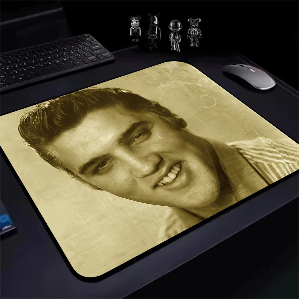 Elvis Aaron Presley Gaming Mouse Pad XS Small Mousepad For PC Gamer Desktop Decoration Office Mouse Mat Deskmat Rug