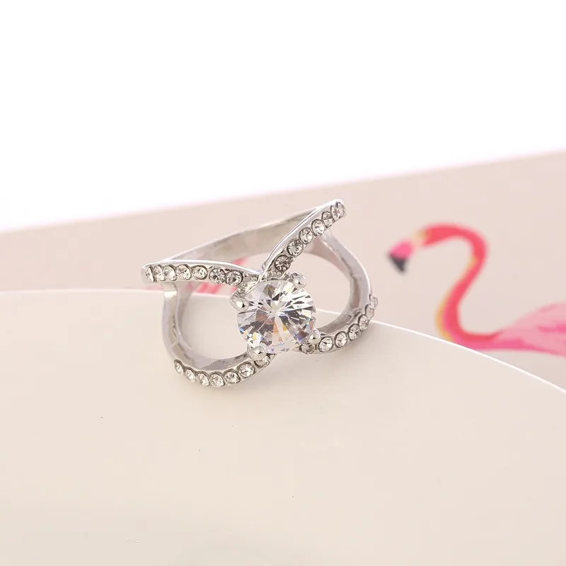 Jianjie Light Luxury Women’s Sparking Cubic Zirconia Shining Rings Wedding Cross Dazzling Ring Jewelry Accessories Trend