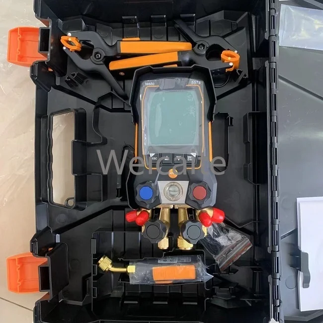 testo 557s Smart Vacuum Kit Smart digital manifold with wireless vacuum and clamp temperature probes