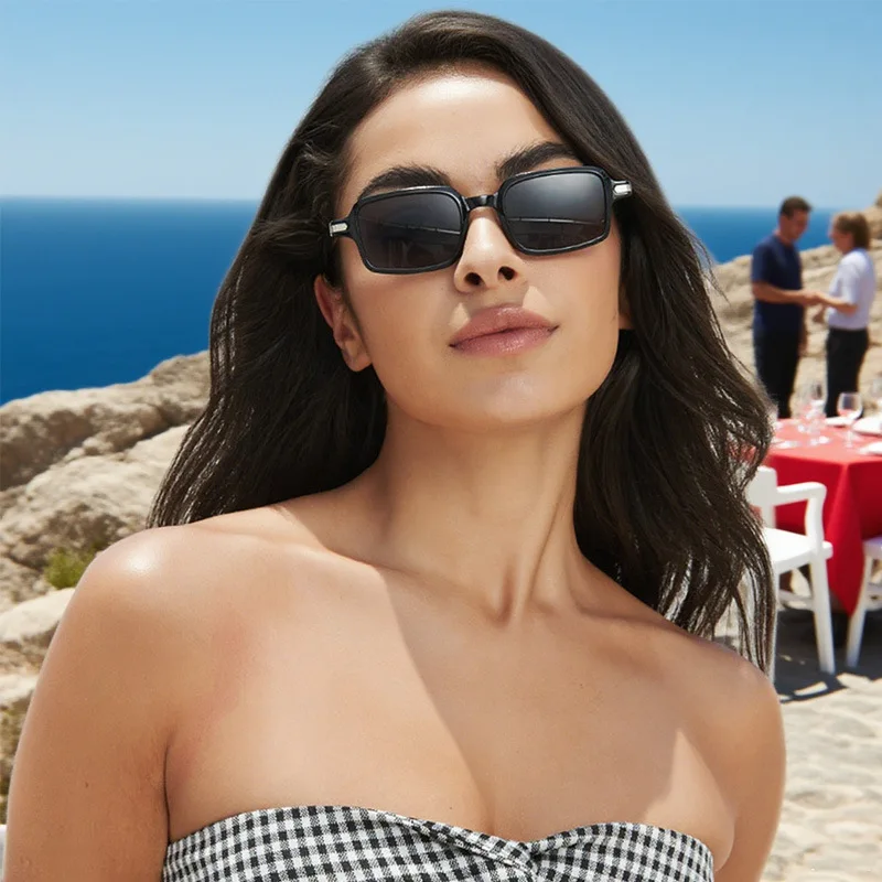 

Fashionable and Trendy UV Resistant Travel Photography Sunglasses for Men and Women New Retro Small Frame Rectangular Sunglasses