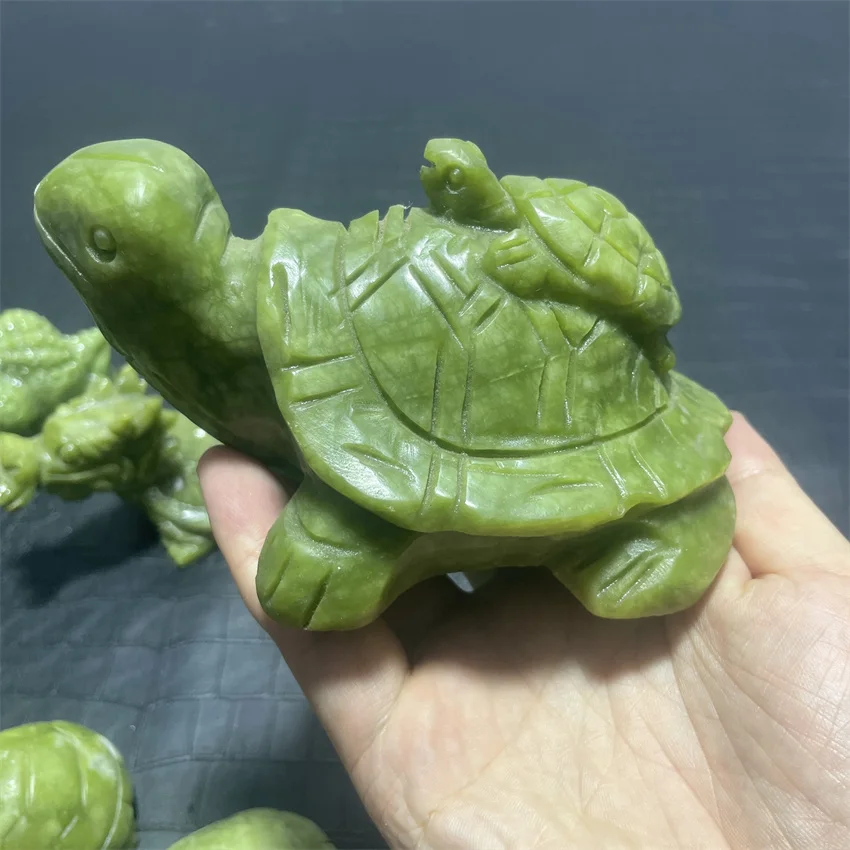 Natural Stone Hsiuyen Jade Tortoise Green Jade Turtle Fengshui Golden Money Wealth Animal Toad  Carved Craft Animal Figurine