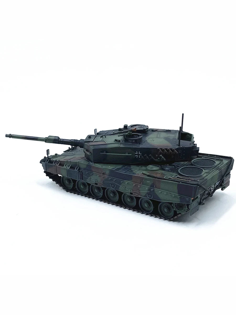 1:72 Scale German Leopard 2A4 Main Battle Tank Model Leopard 2 Tricolor Snow Simulation Militarized Combat Tracked Vehicle Model