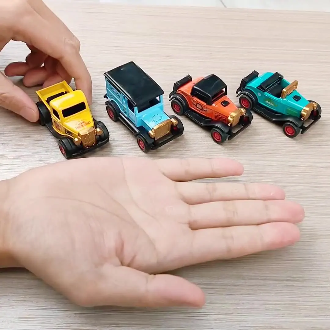 4 szt. Losowe Klasyczne Autka ze Stopu Metali dla Dzieci, Auta z Napędem Pull-Back dla Dzieci w Wieku 3 Lat, Ciężarówki, Modele Symulacyjne 1:32, Zabawki dla Chłopców, Prezenty