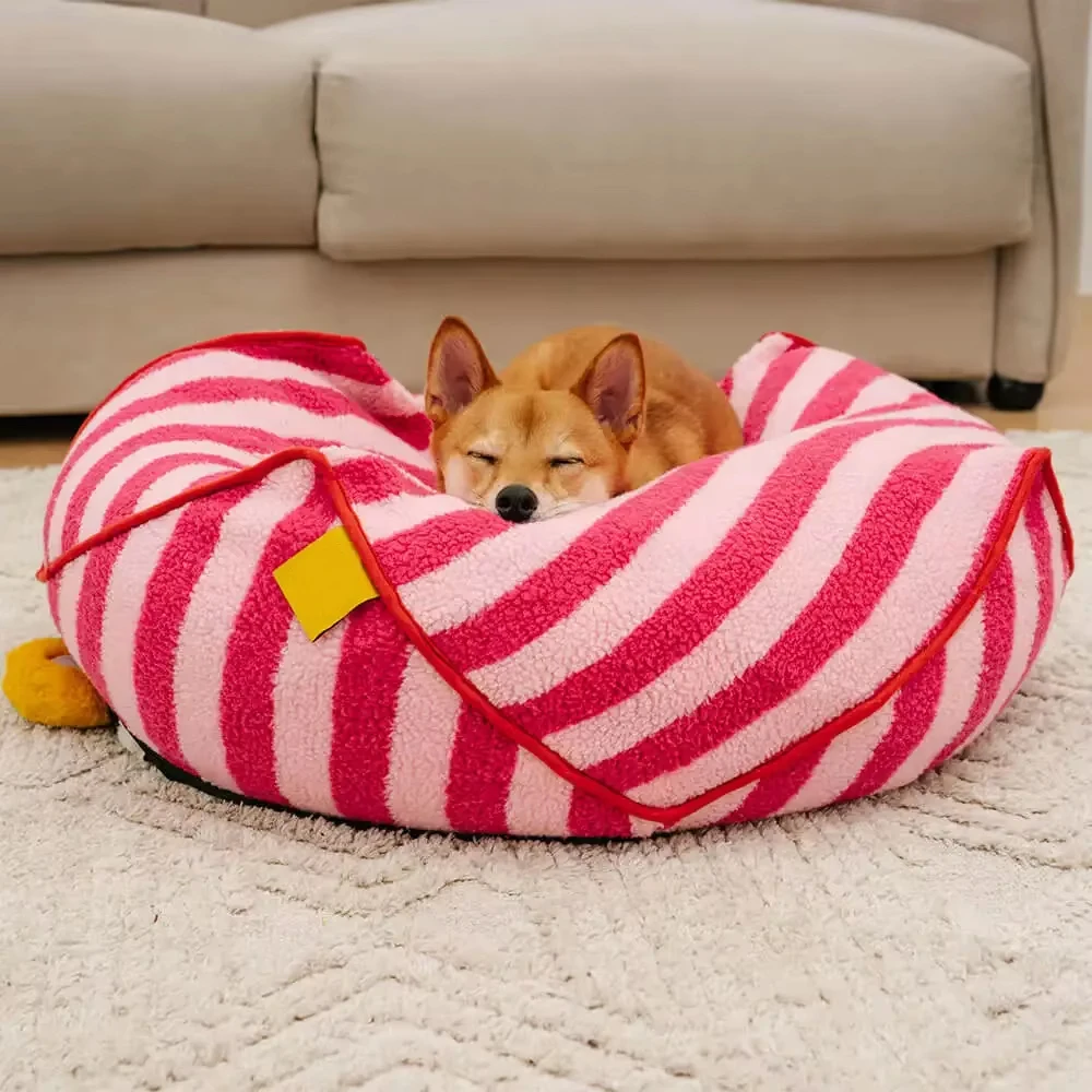 Stylish Striped Pattern Large Bean Bag Cloudy Dog Bed Machine Washable Soft Bounce Calming Polygonal Pet Bed for Dogs