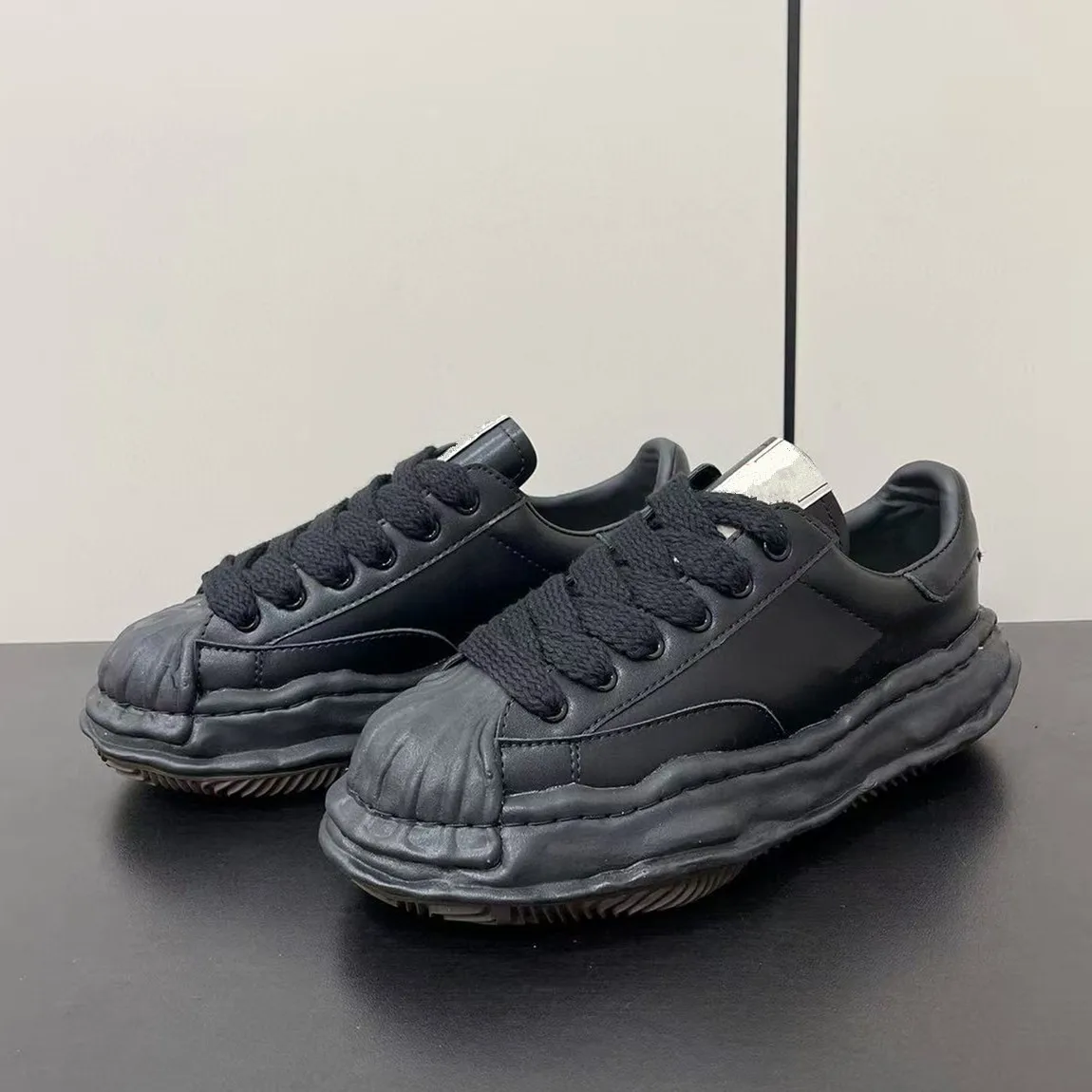 

Men's shoes 2026 spring new thick soled leather sports board shoes versatile couple casual shoes women's trend