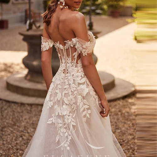 فساتين الزفاف