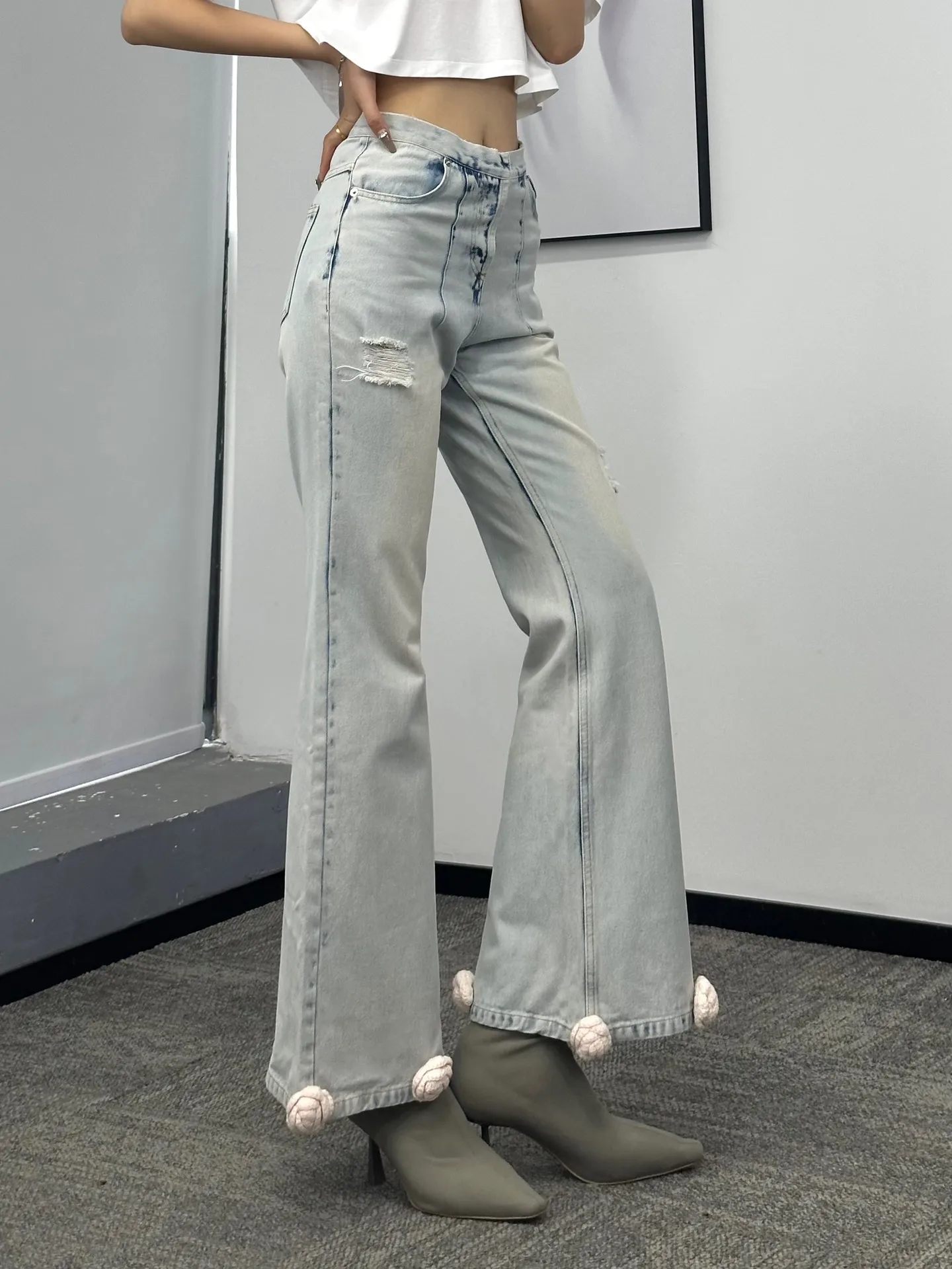 

Y2K vintage washed and old ladies women's jeans three-dimensional flower decoration high-waisted broken hole wide-leg pants