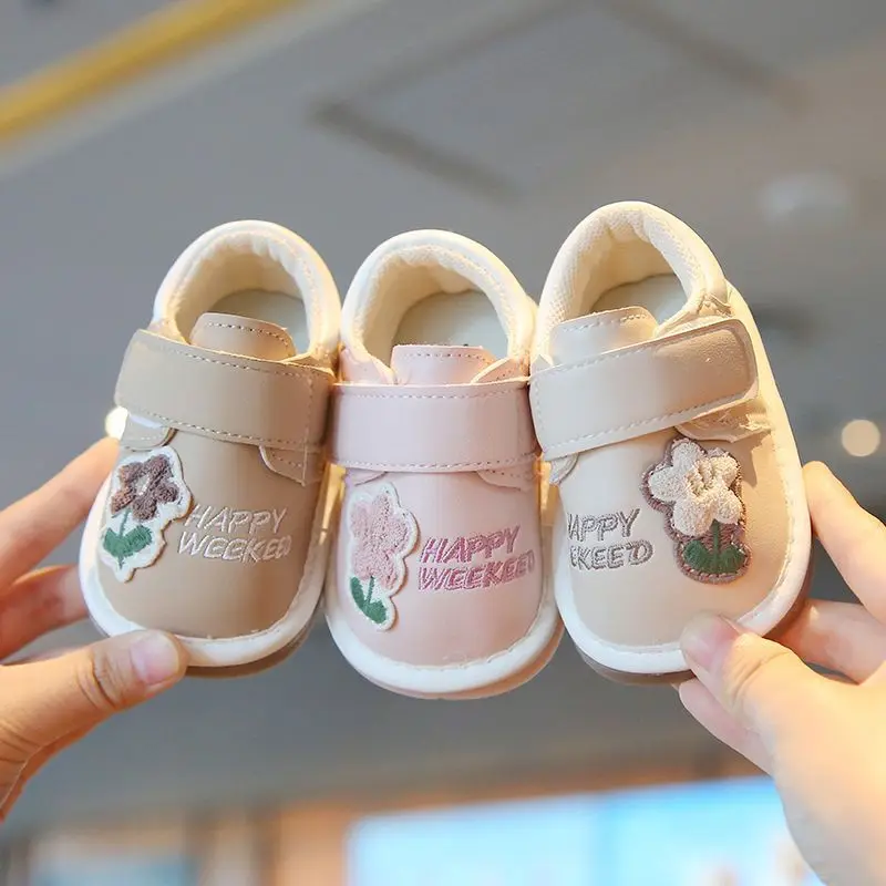 

Baby Casual Shoes with Sweet Flowers Toddler Flat Shoes Round Toes Soft 2025 New Fashion Kids Leather Shoes Versatile Non-slip