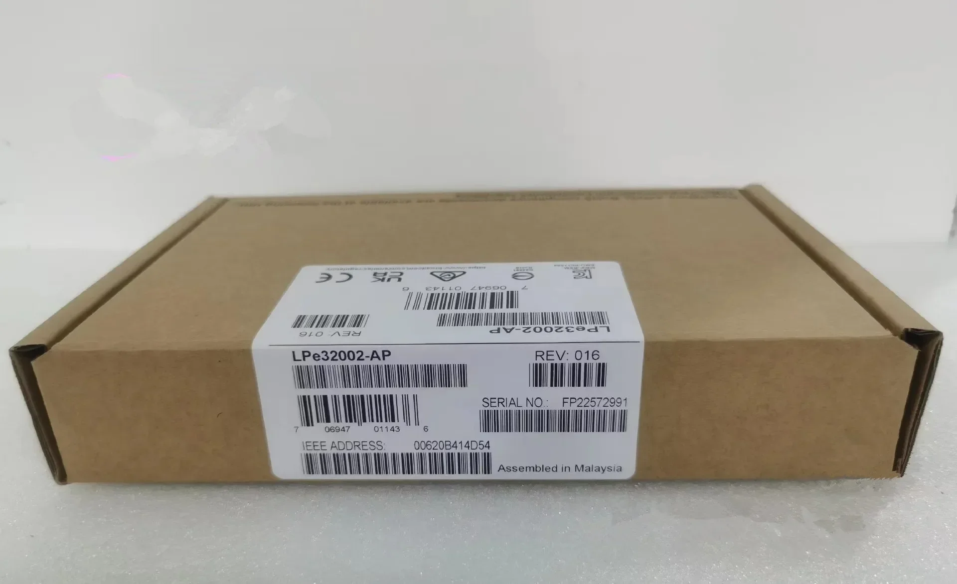 32 GB kompatybilny z podwójnym portem Fibre Channel/32G LPE32002-AP 2-portowy moduł taśmowy/karta serwerowa Super Fusion/kanał EMULEX