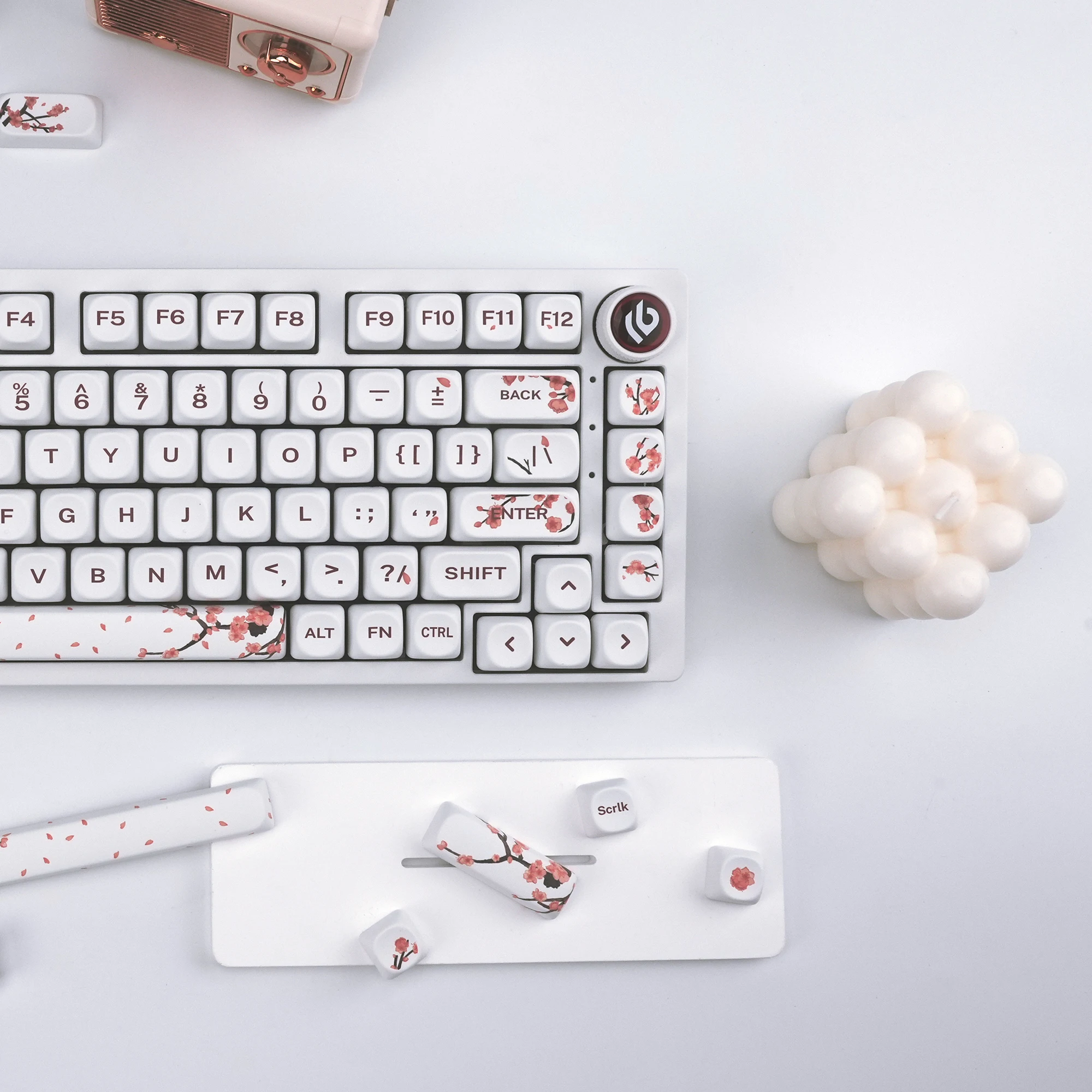 XVX White MOA Keycaps Plum blossom Theme PBT Keycaps Double Shot 140 Keys for Mechanical Keyboard