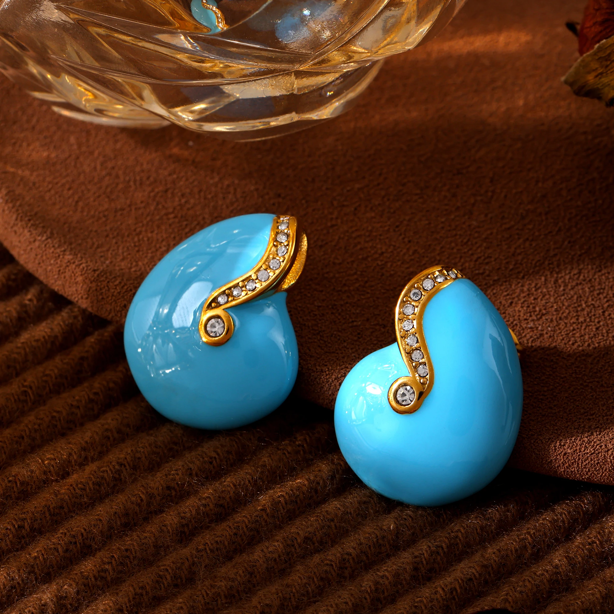 Three Colors Enamel Conch Shape Stainless Steel Stud Earrings For Women 18K Gold Plated Small Zircon Women\'s Earring Ear Studs