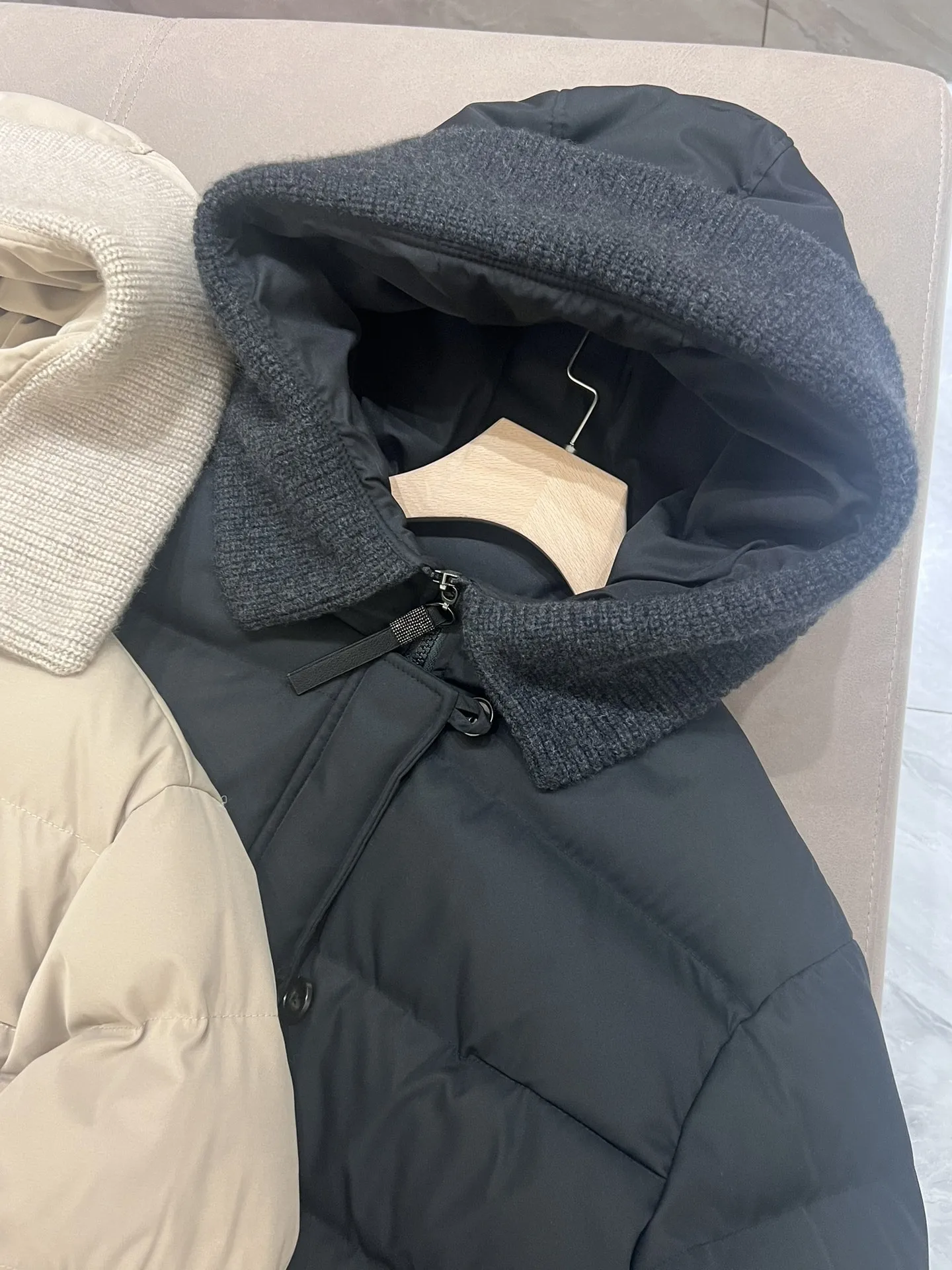 Autumn Winter 2024 Women's Clothing Hooded White Goose Down Jacket Mid-length Hooded Down Jacket