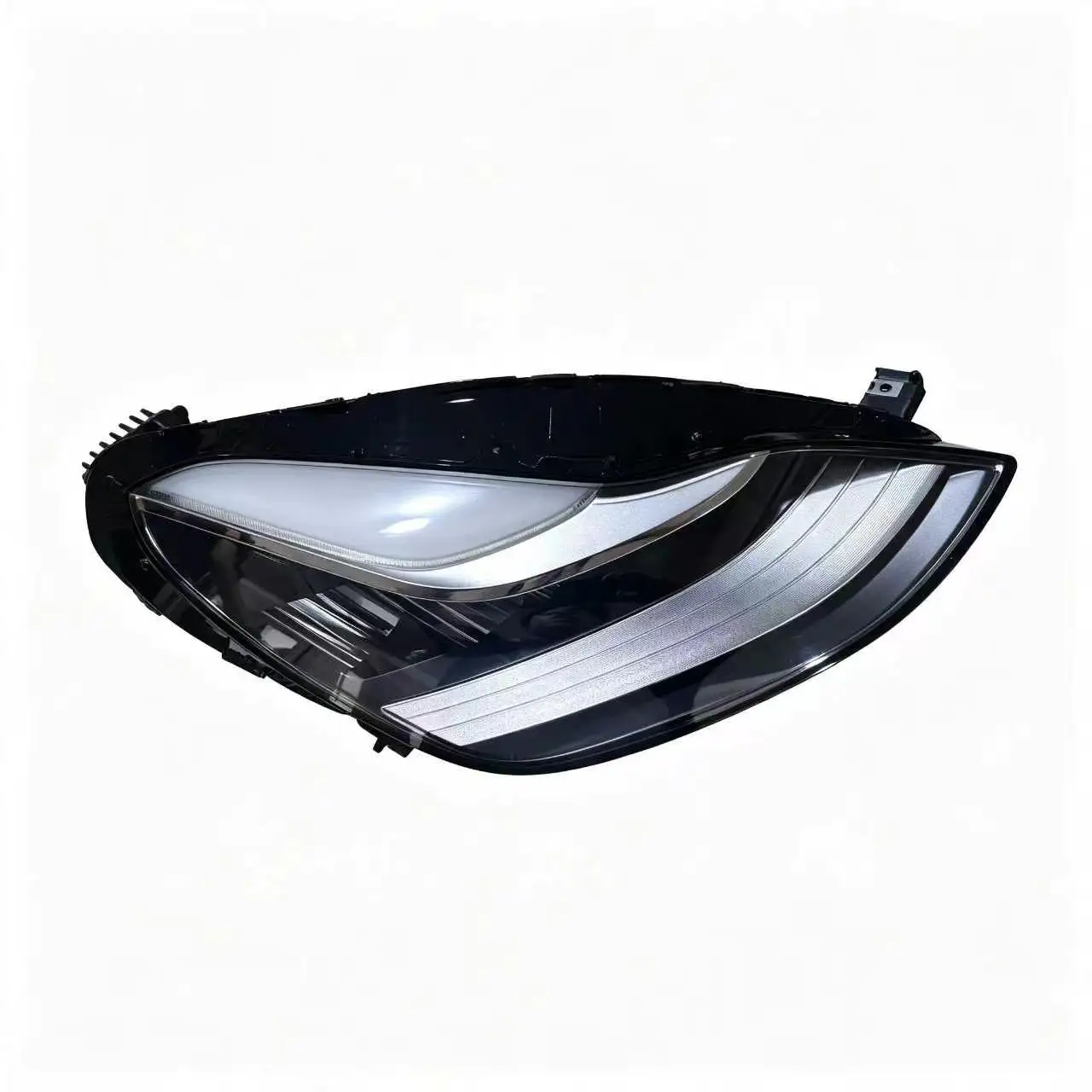 Applicable to Tesla accessories: 17-20 year old model MODEL 3 front headlights 1077371-00-C 1077372-00-C